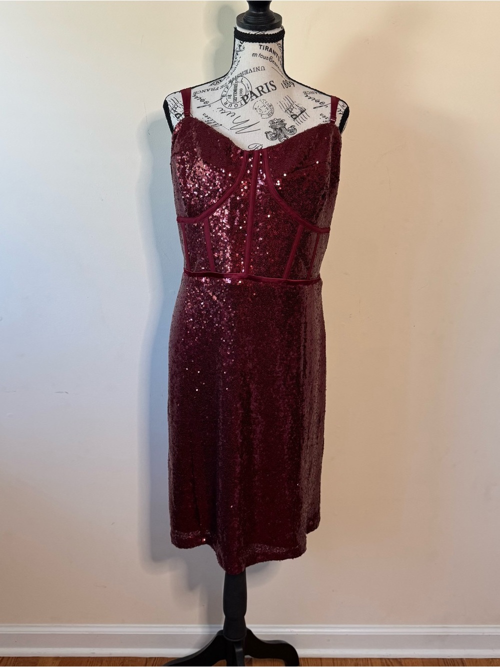 City Chic Burgundy Sequin Mini Dress Size 22 Sleeveless Cocktail Party Glam